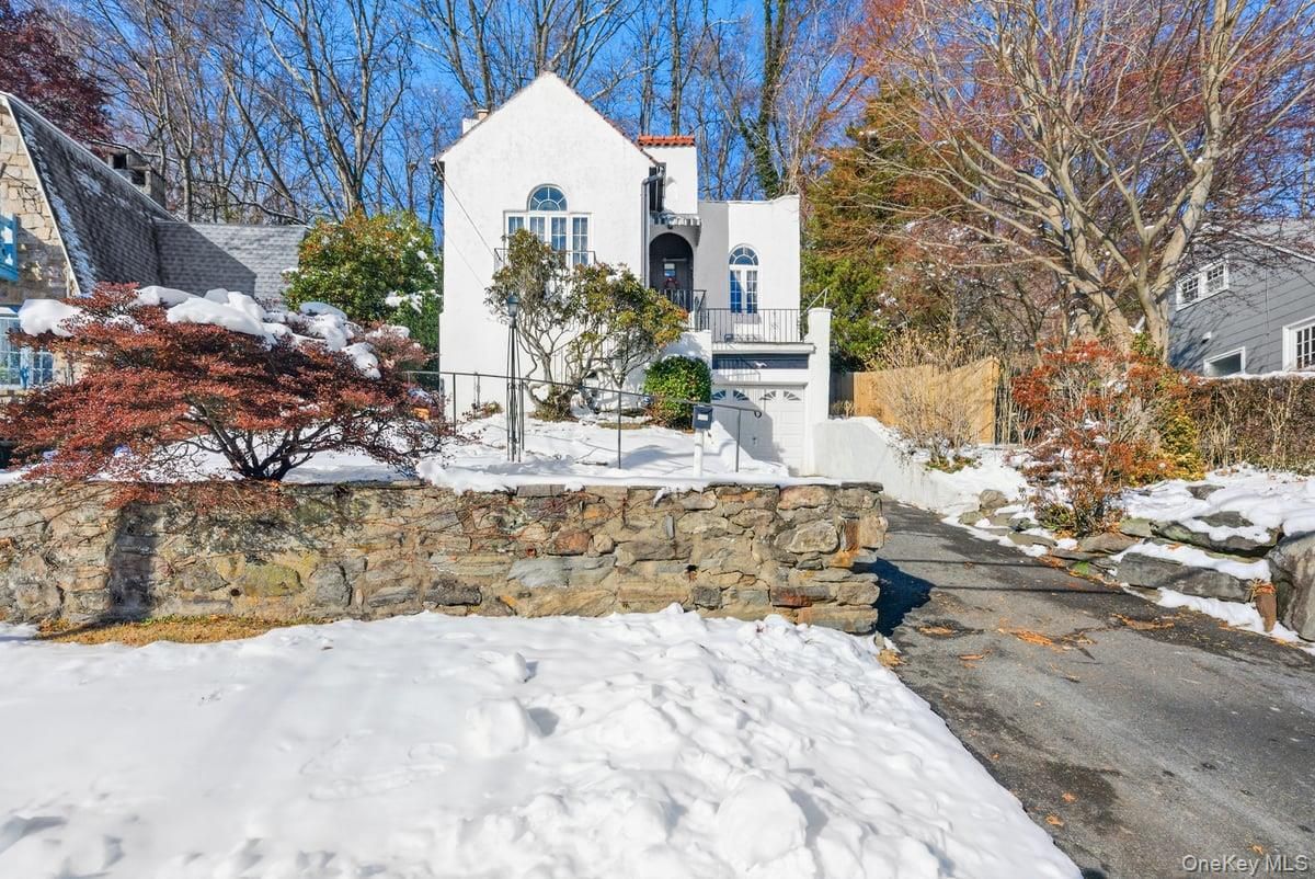 Backyard, Exterior, Facade, Spanish Mediterranean