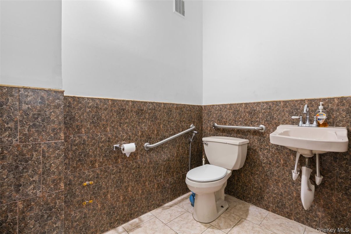 DE Listing image placeholder