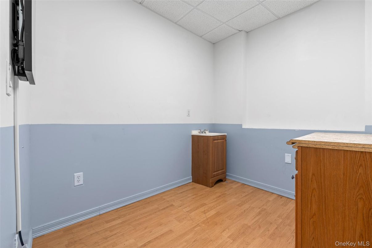 DE Listing image placeholder