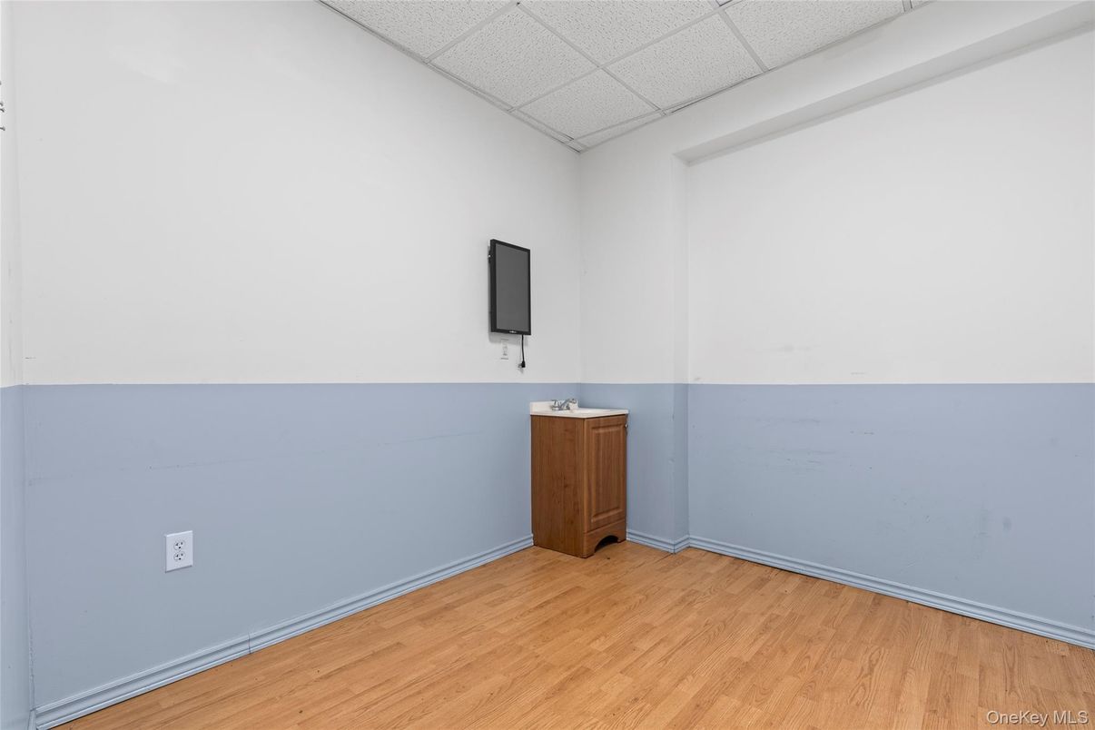 DE Listing image placeholder