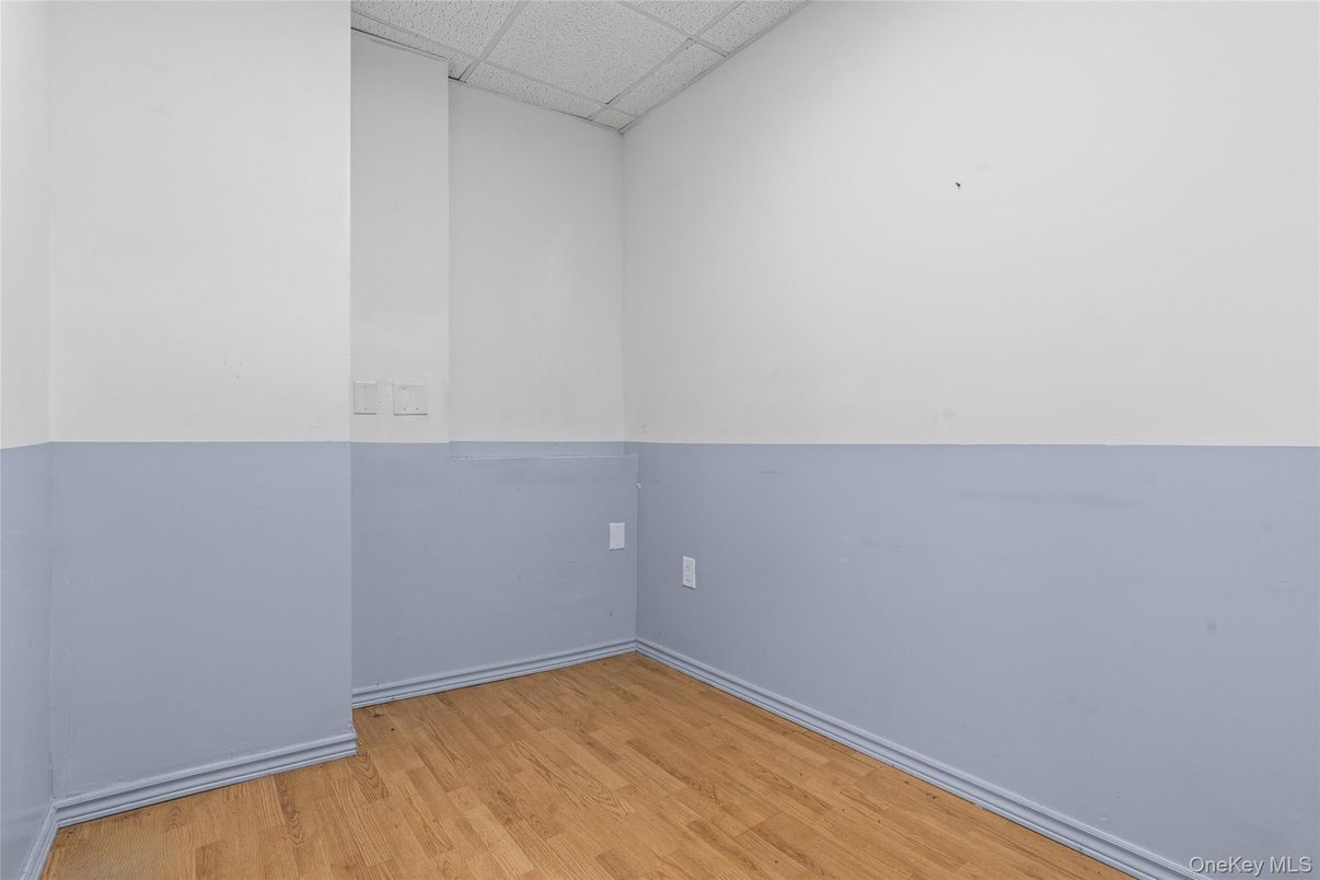 DE Listing image placeholder