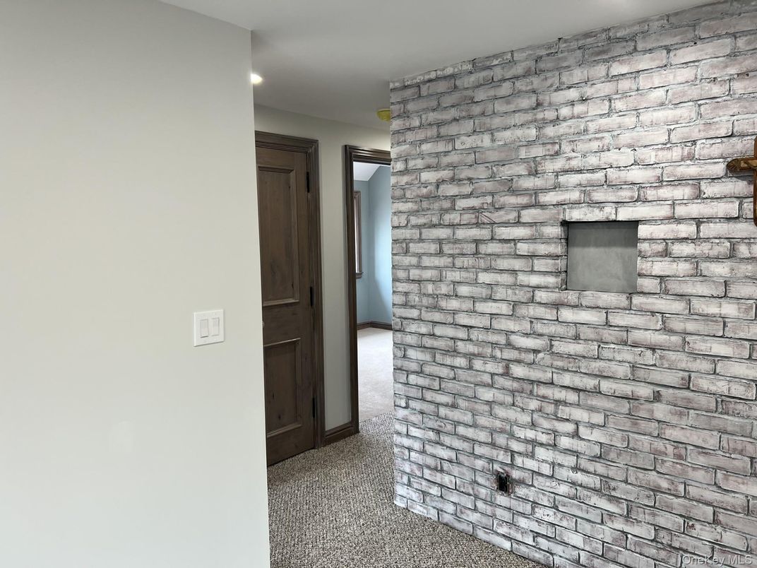 Empty room, Interior, Stone Walls