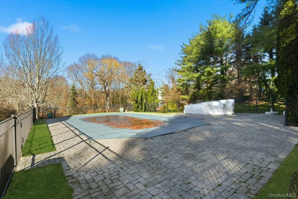 DE Listing image placeholder