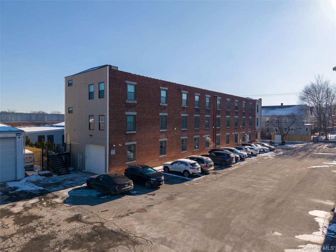 DE Listing image placeholder