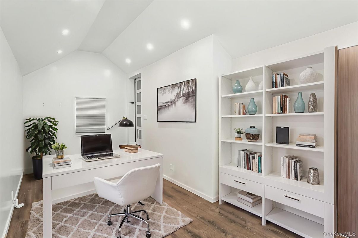 Home Office, Interior, Recessed Lighting, Wood Texture Flooring