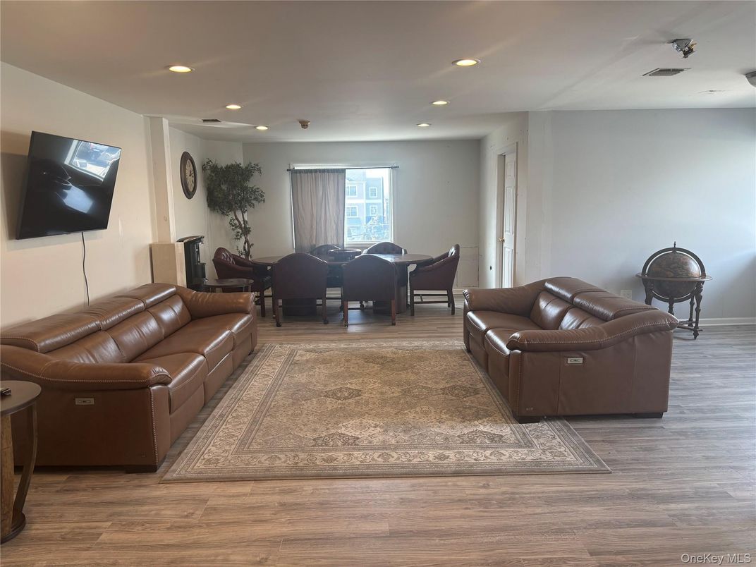 DE Listing image placeholder