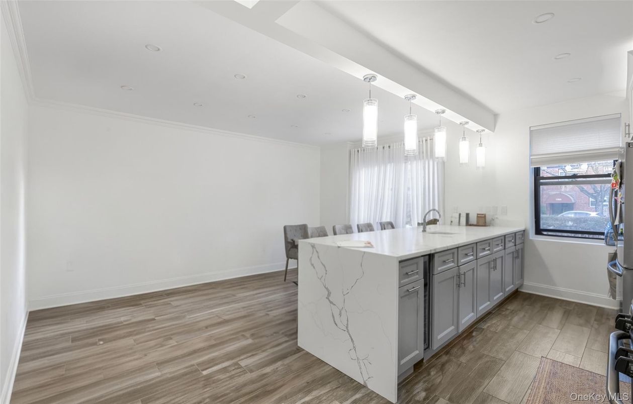 Dining room, Interior, Pendant Lights, Recessed Lighting, Wood Texture Flooring