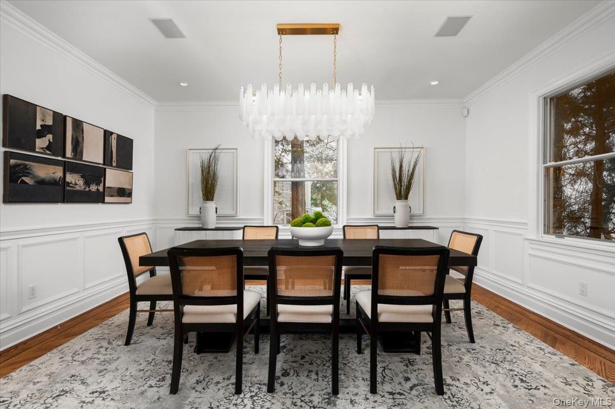 Chandelier, Dining room, Interior, Recessed Lighting, Wood Texture Flooring