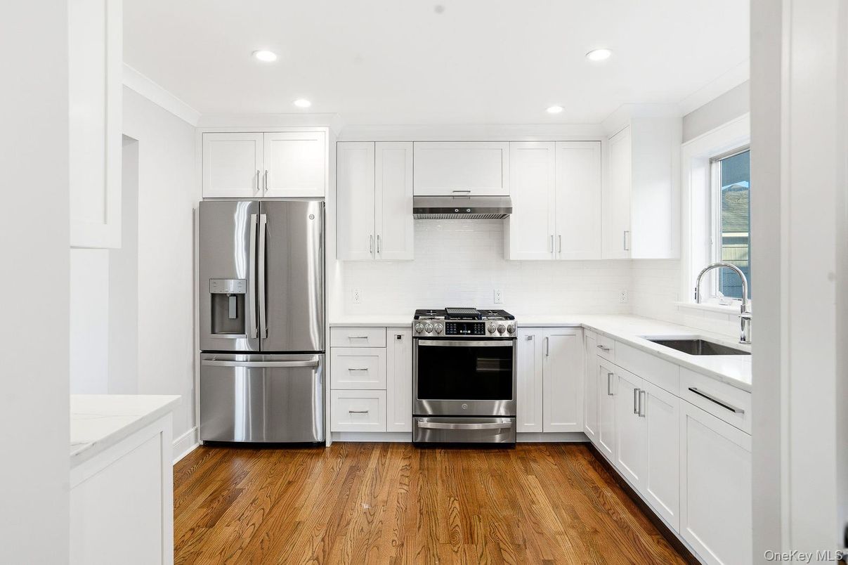 Interior, Kitchen, Recessed Lighting, Stainless Steel Appliances, Wood Texture Flooring