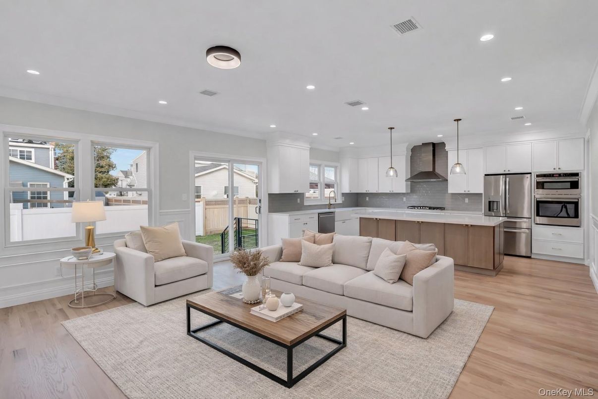 Interior, Kitchen, Living room, Pendant Lights, Recessed Lighting, Stainless Steel Appliances, Wood Texture Flooring