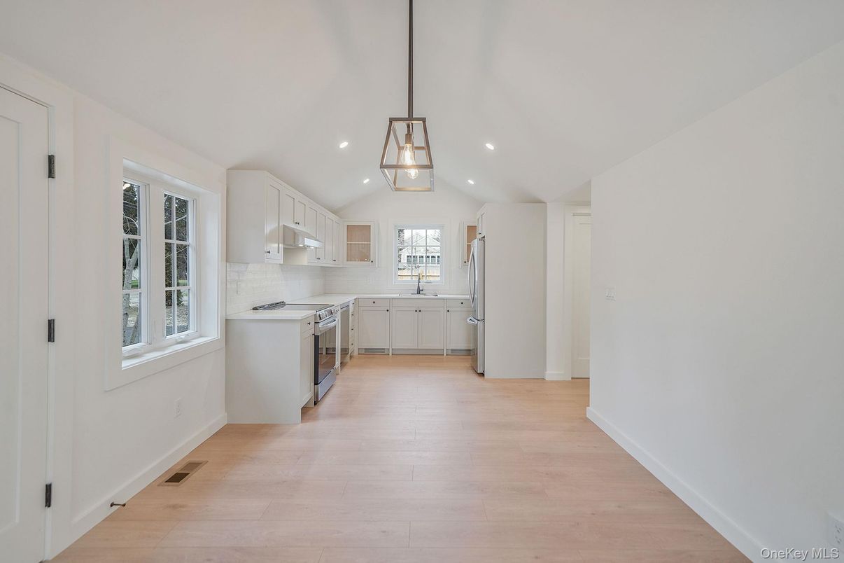 Interior, Kitchen, Pendant Lights, Recessed Lighting, Wood Texture Flooring