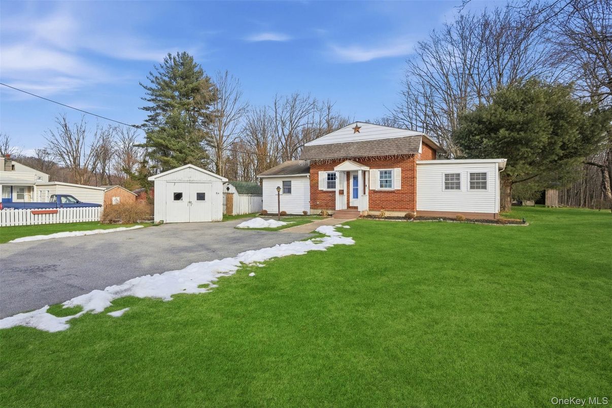 Backyard, Detached Garage, Exterior