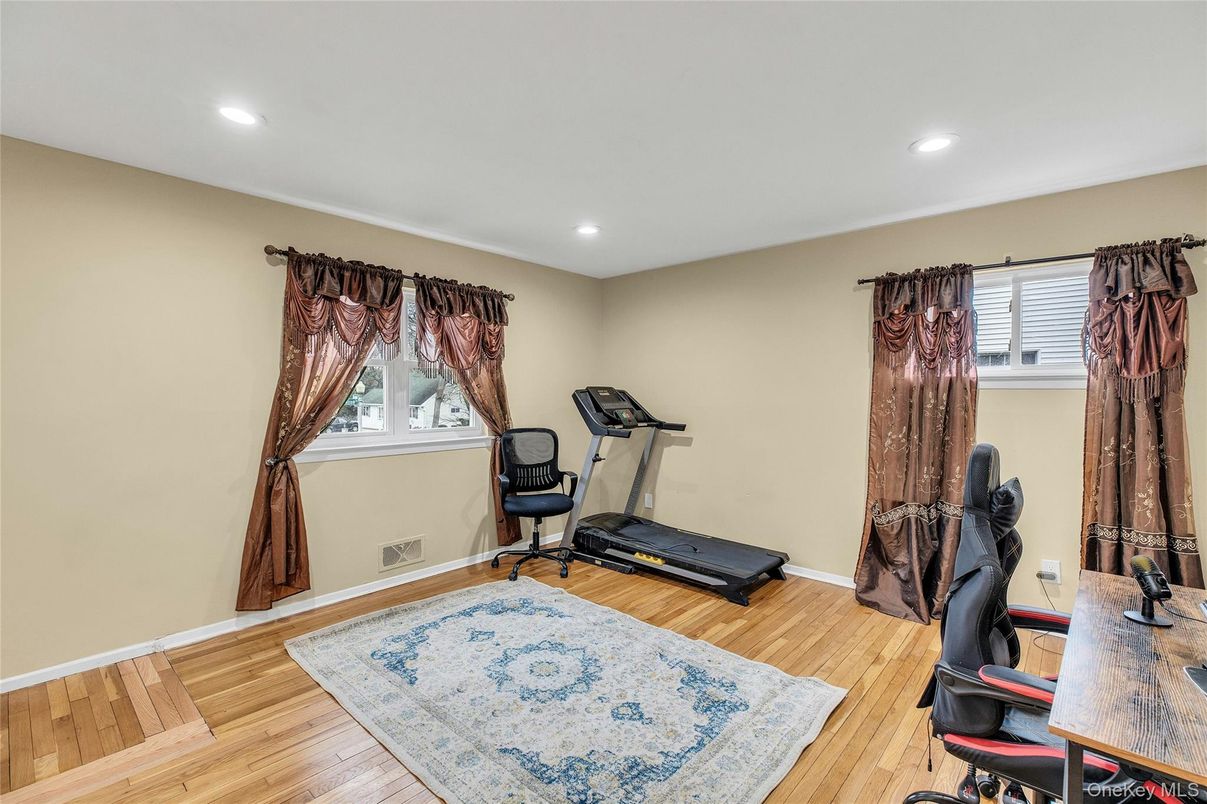 Fitness Equipment, Home Office, Interior, Recessed Lighting, Wood Texture Flooring