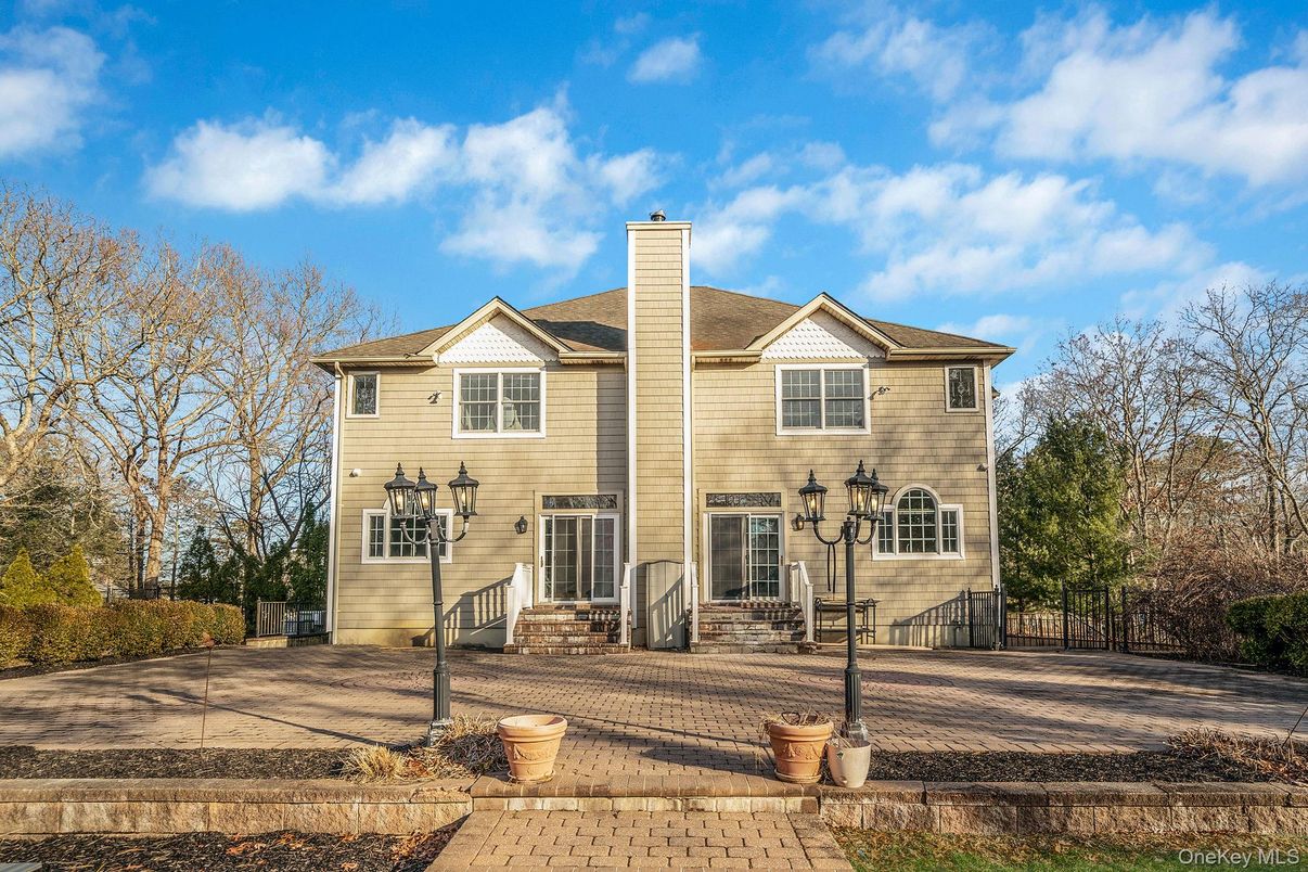 Exterior, Facade, Georgian