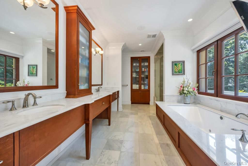 Bathroom, Dual Sink Vanities, Interior, Marble, Recessed Lighting
