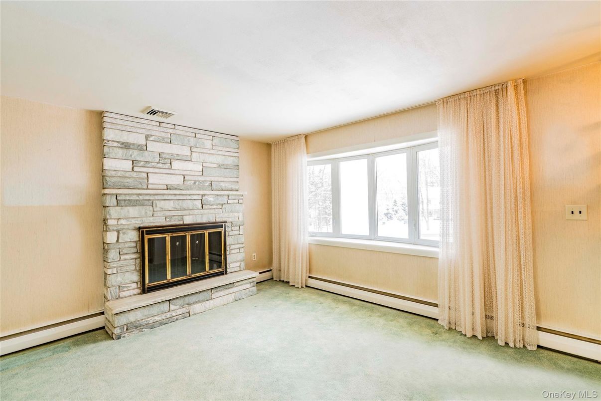 Empty room, Fireplace, Interior
