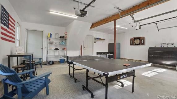 Game Room, Garage, Interior