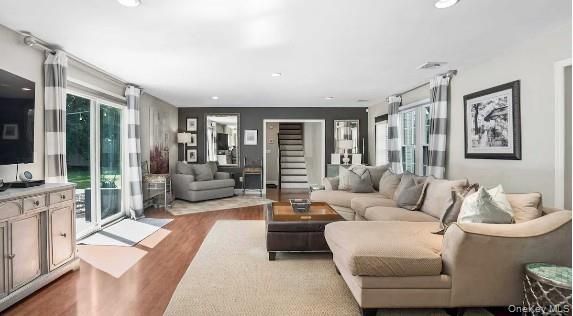 Interior, Living room, Recessed Lighting, Wood Texture Flooring