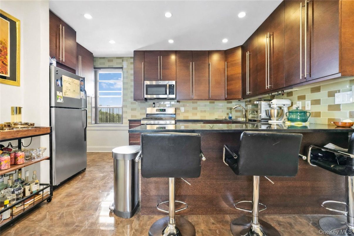 Interior, Kitchen, Recessed Lighting, Stainless Steel Appliances