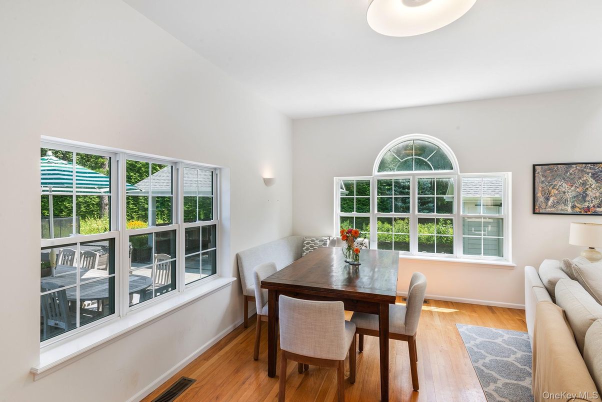 Dining room, Interior, Wood Texture Flooring