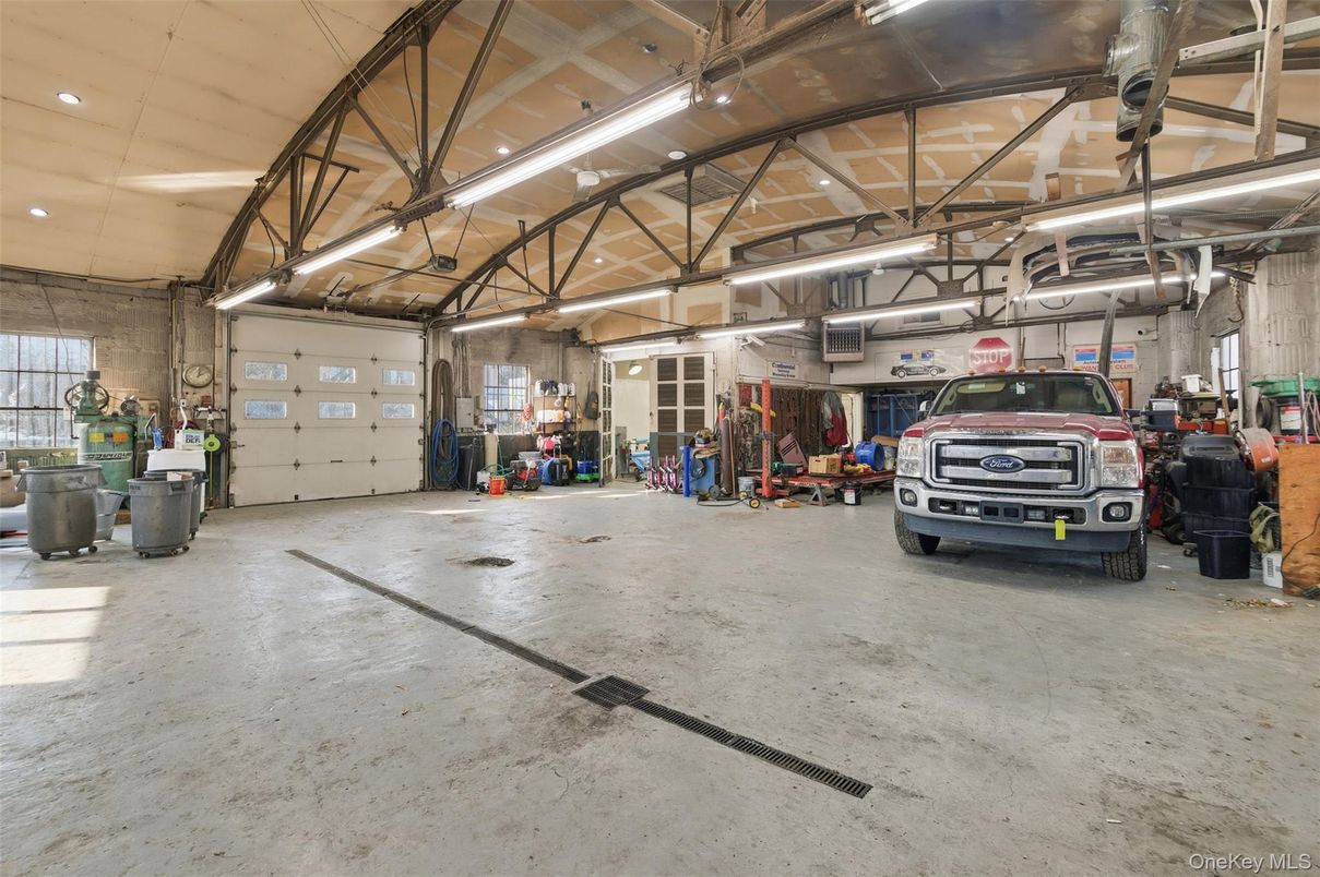 Garage, Interior, Recessed Lighting