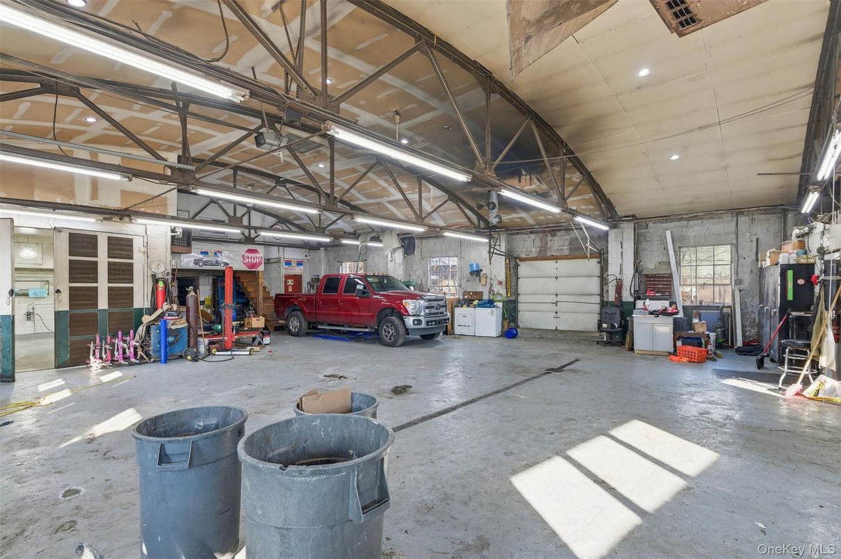 Garage, Interior, Recessed Lighting