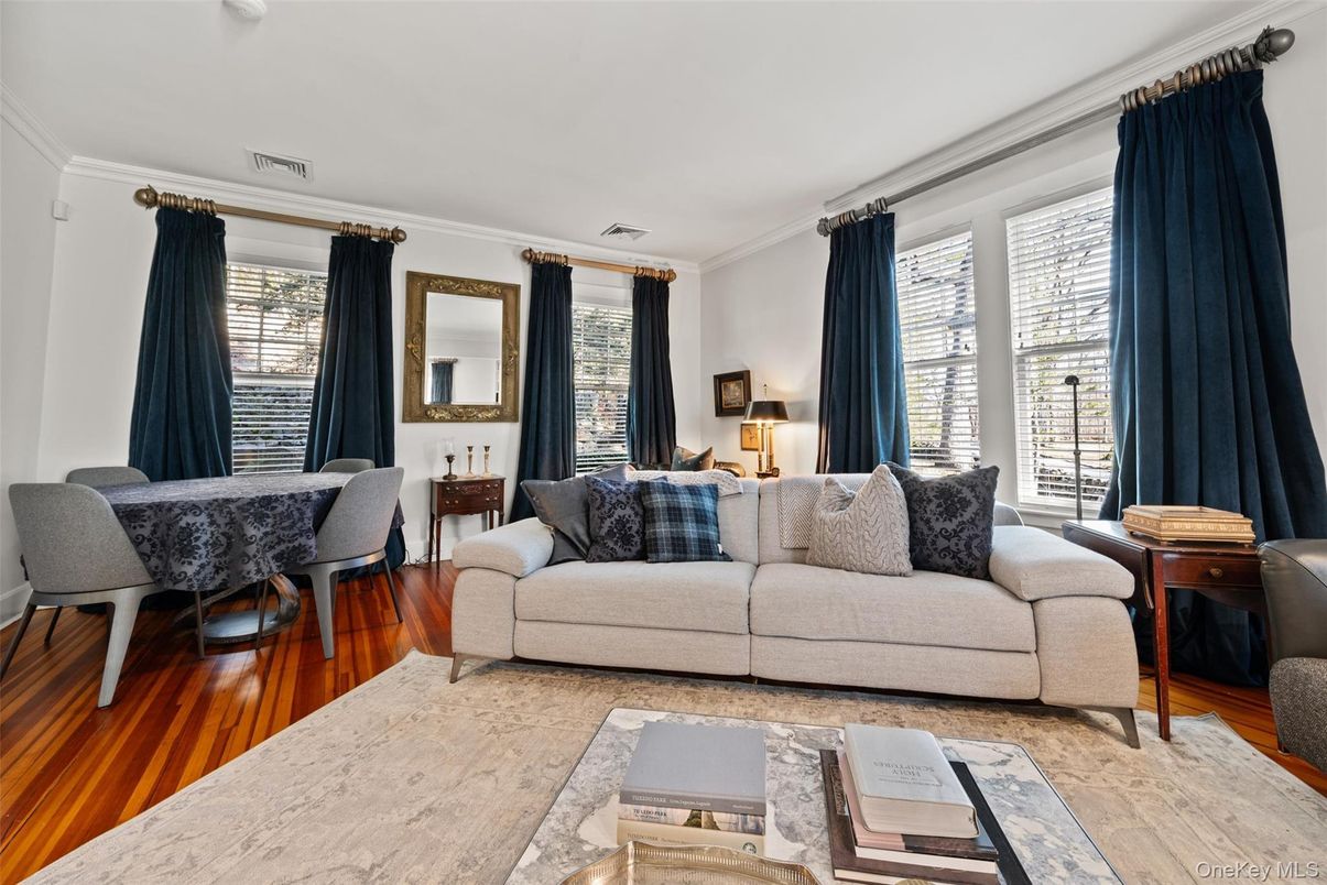 Dining room, Interior, Living room, Wood Texture Flooring