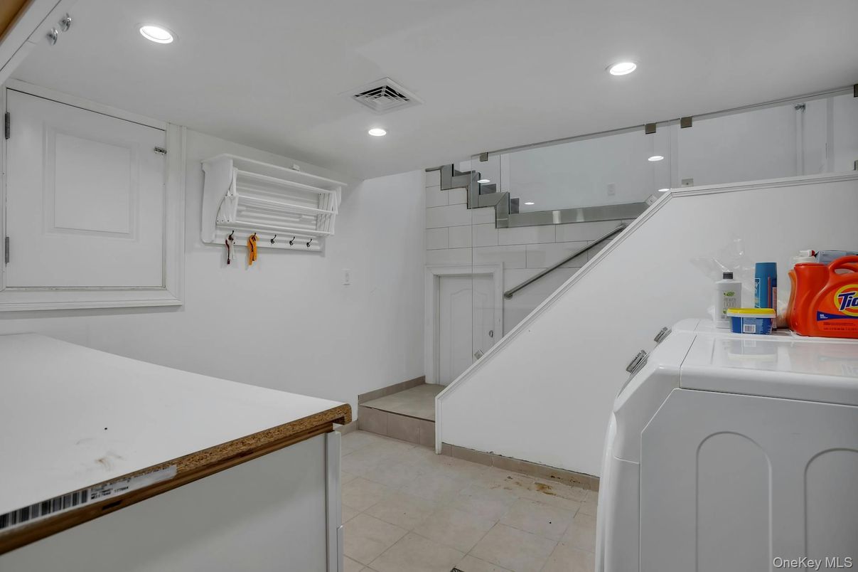 Interior, Recessed Lighting, Washer