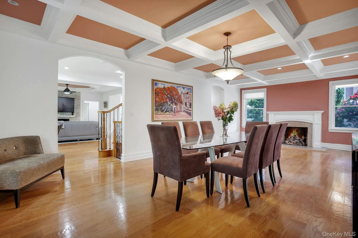 Dining room, Fireplace, Interior, Pendant Lights, Recessed Lighting, Wood Texture Flooring