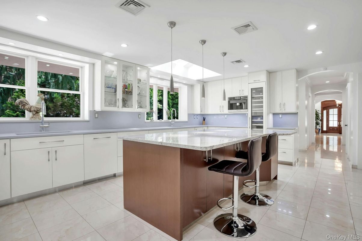 Interior, Kitchen, Pendant Lights, Recessed Lighting, Stainless Steel Appliances