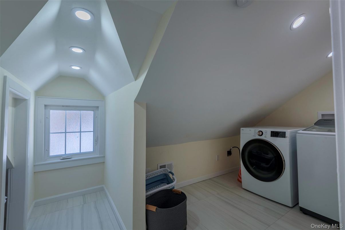 Interior, Recessed Lighting, Washer