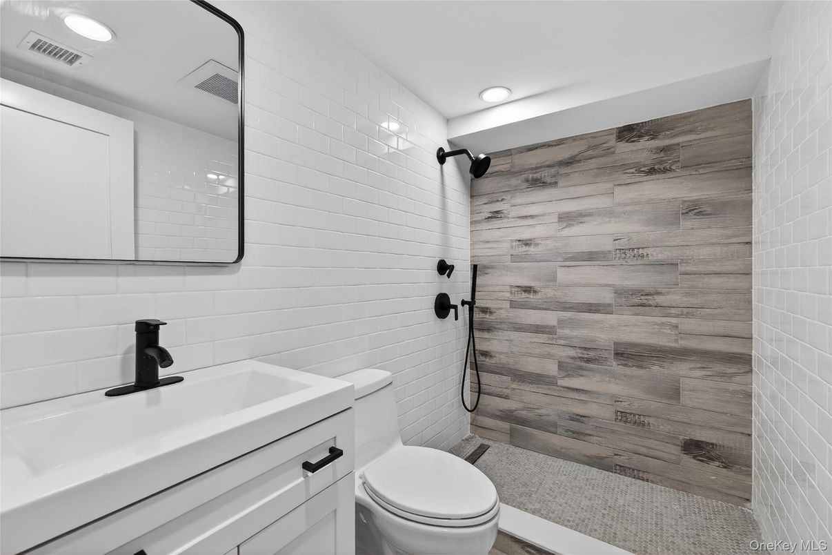 Bathroom, Interior, Recessed Lighting, Wooden Walls