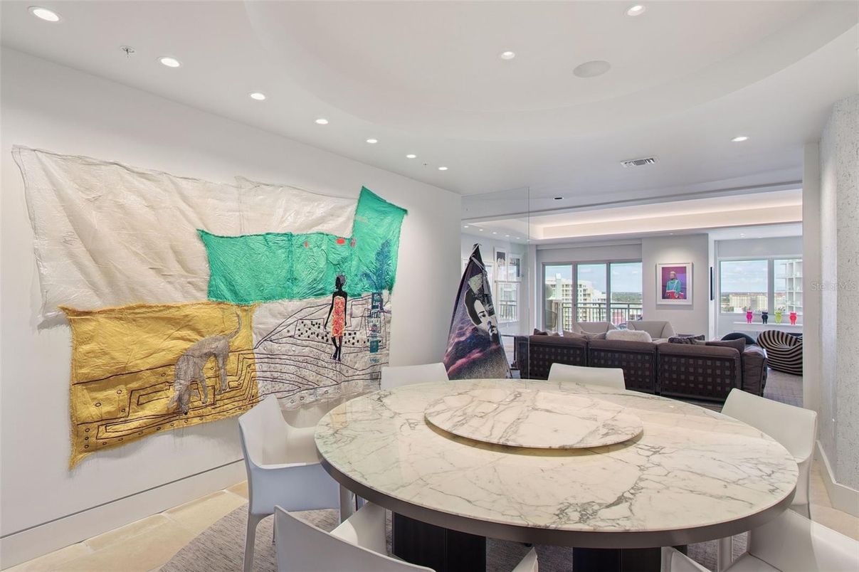 Dining room, Interior, Living room, Recessed Lighting