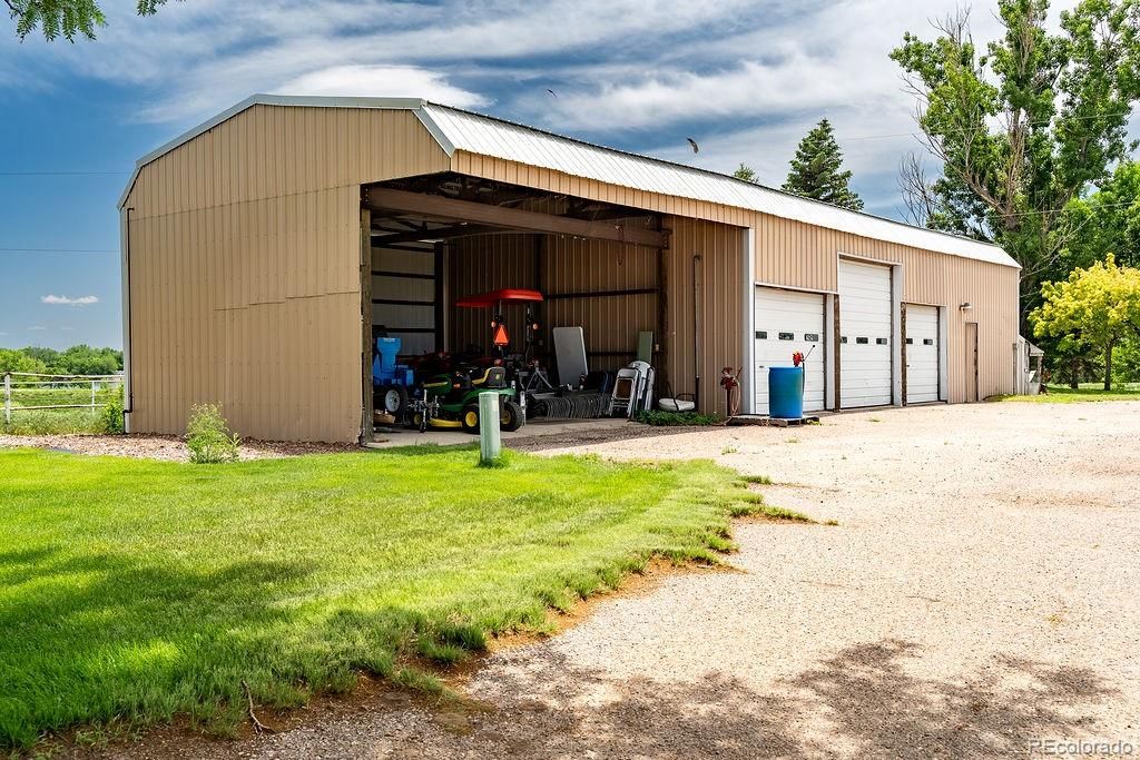 Backyard, Detached Garage, Exterior