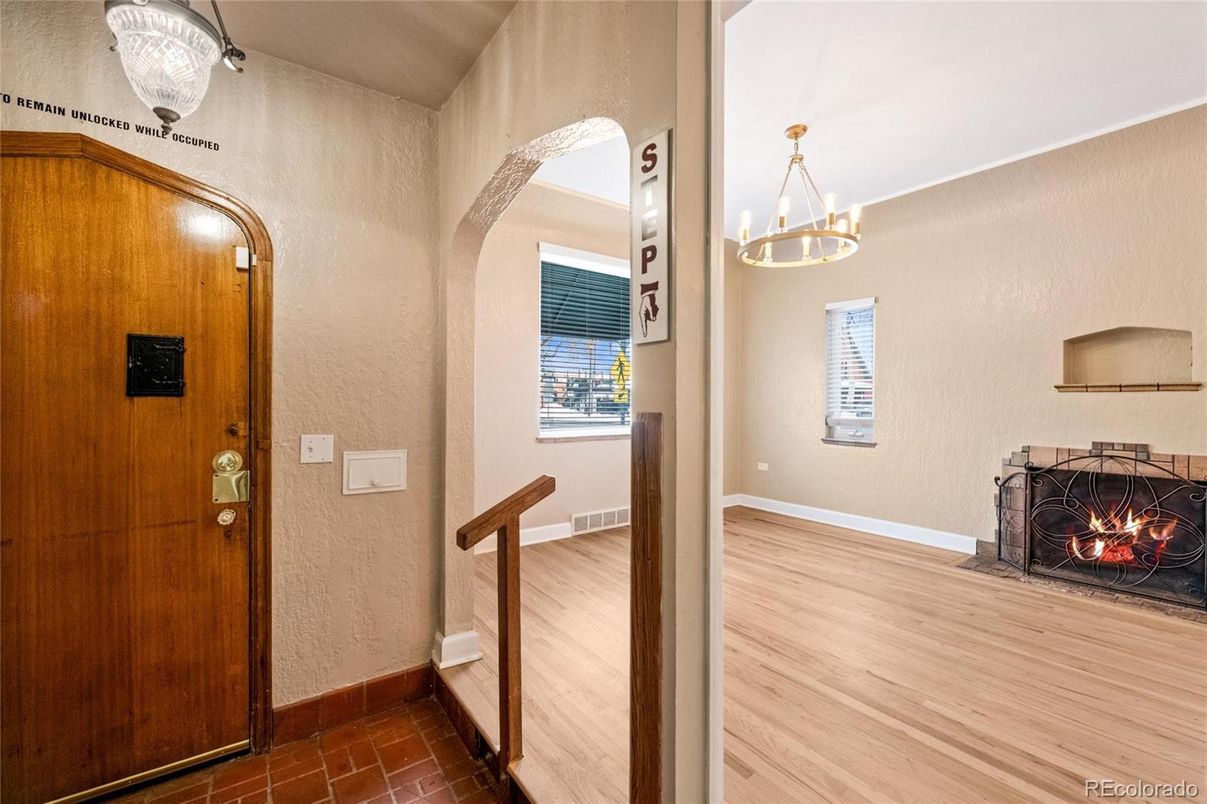 Fireplace, Interior, Pendant Lights, Wood Texture Flooring