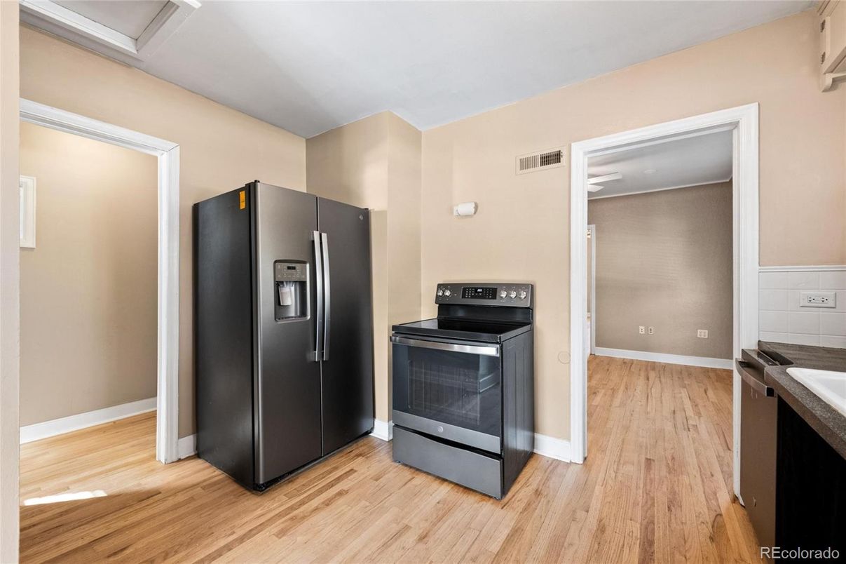 Interior, Kitchen, Wood Texture Flooring