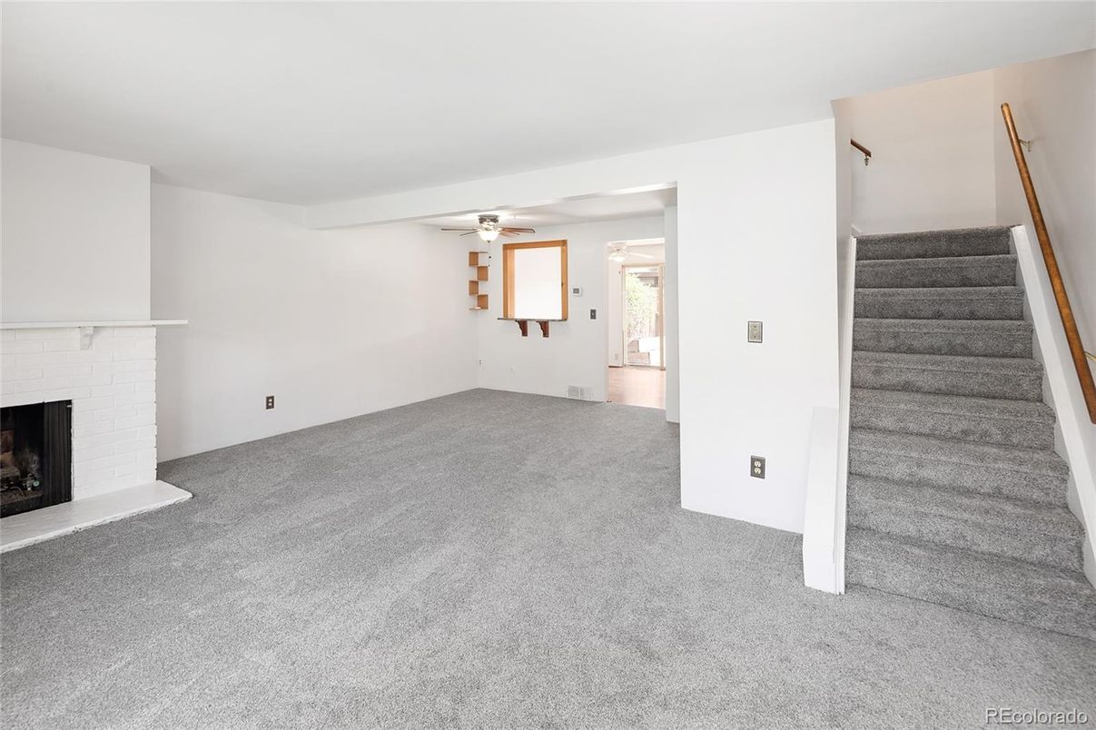 Empty room, Fireplace, Interior