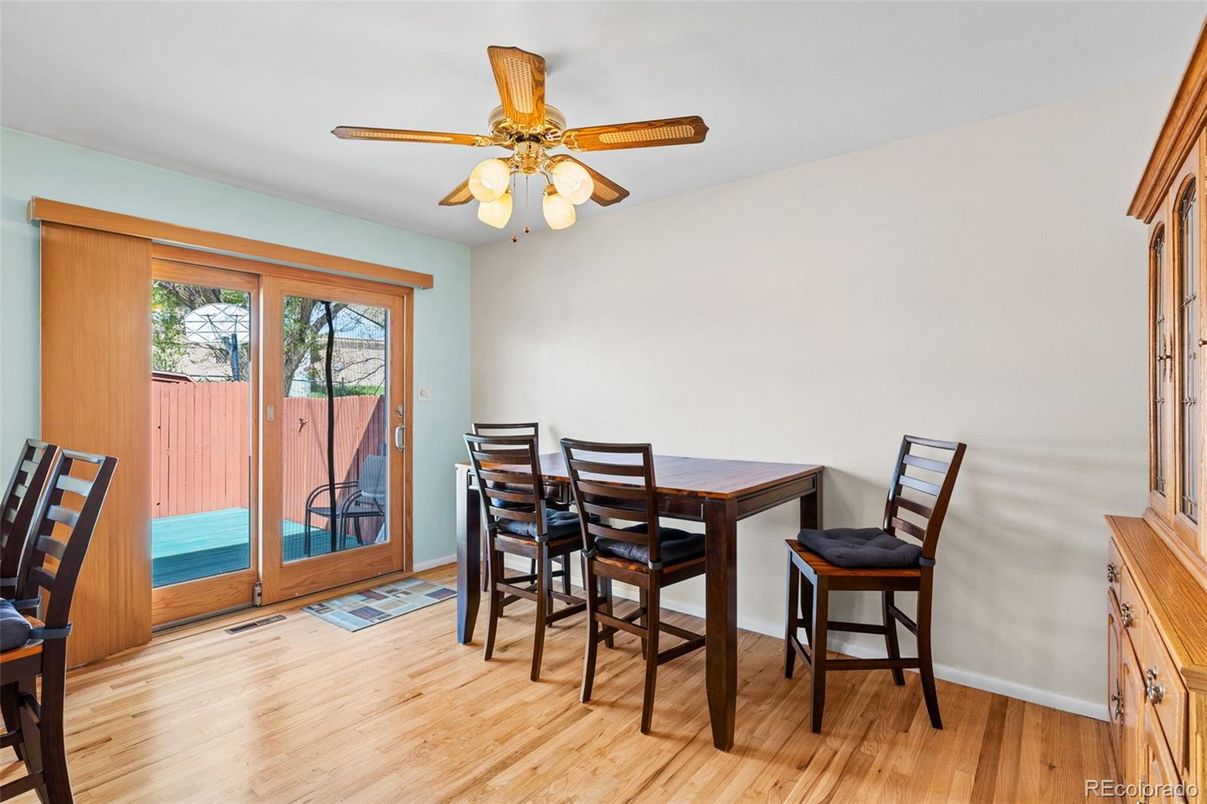 Dining room, Interior, Wood Texture Flooring