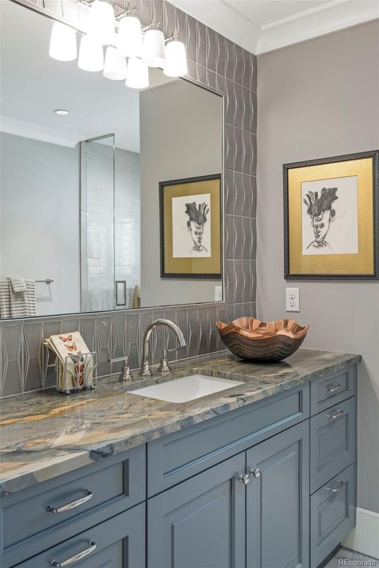 Bathroom, Dual Sink Vanities, Interior
