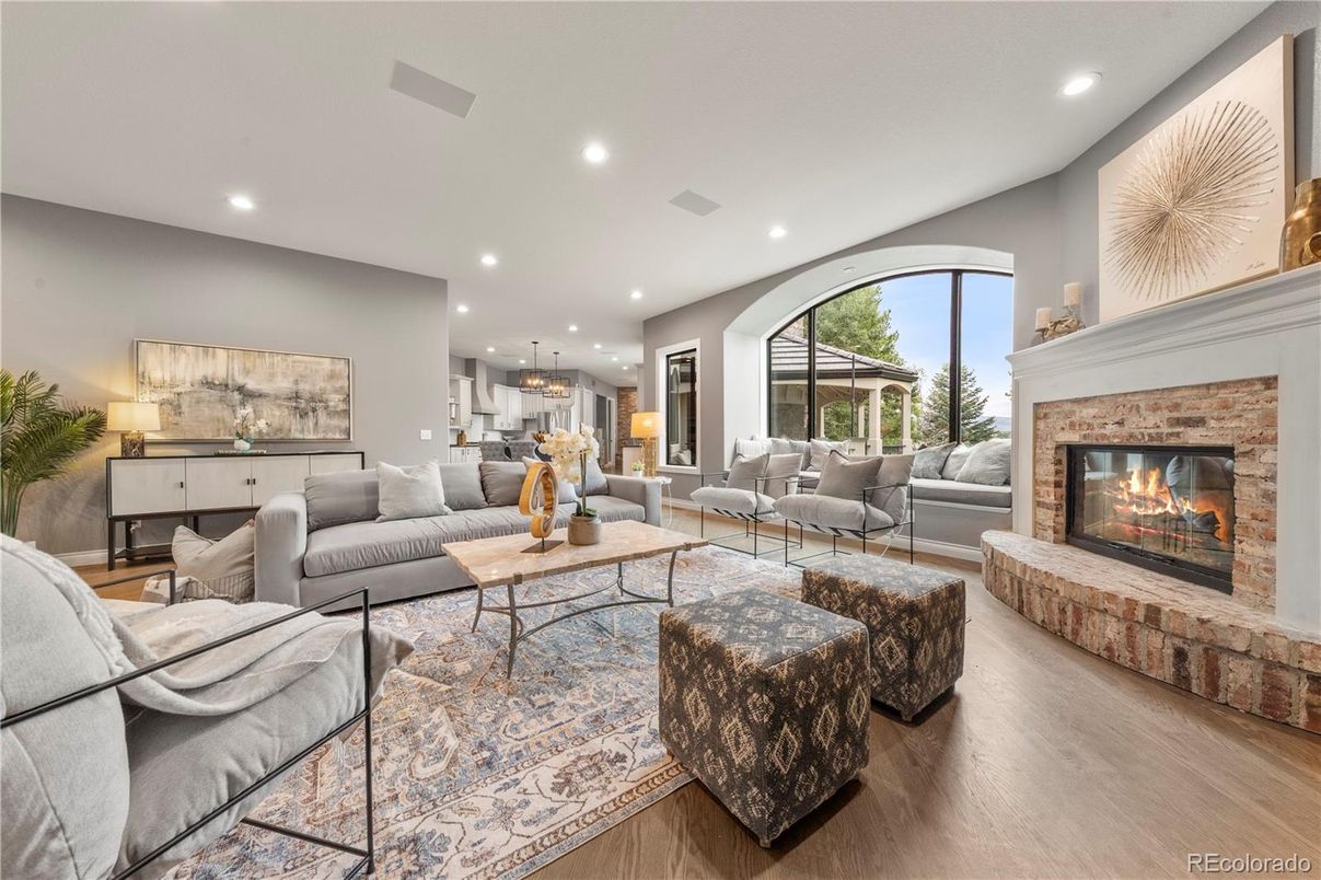 Fireplace, Interior, Living room, Pendant Lights, Recessed Lighting, Wood Texture Flooring