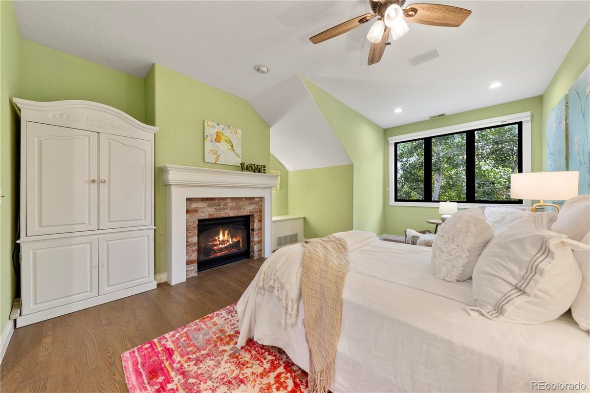 Bedroom, Fireplace, Interior, Recessed Lighting, Wood Texture Flooring