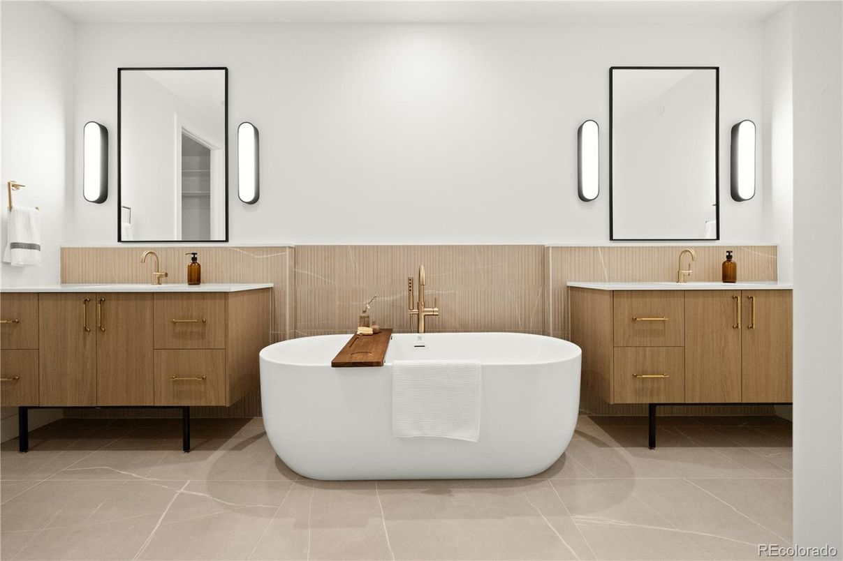 Bathroom, Dual Sink Vanities, Free Standing Baths, Interior