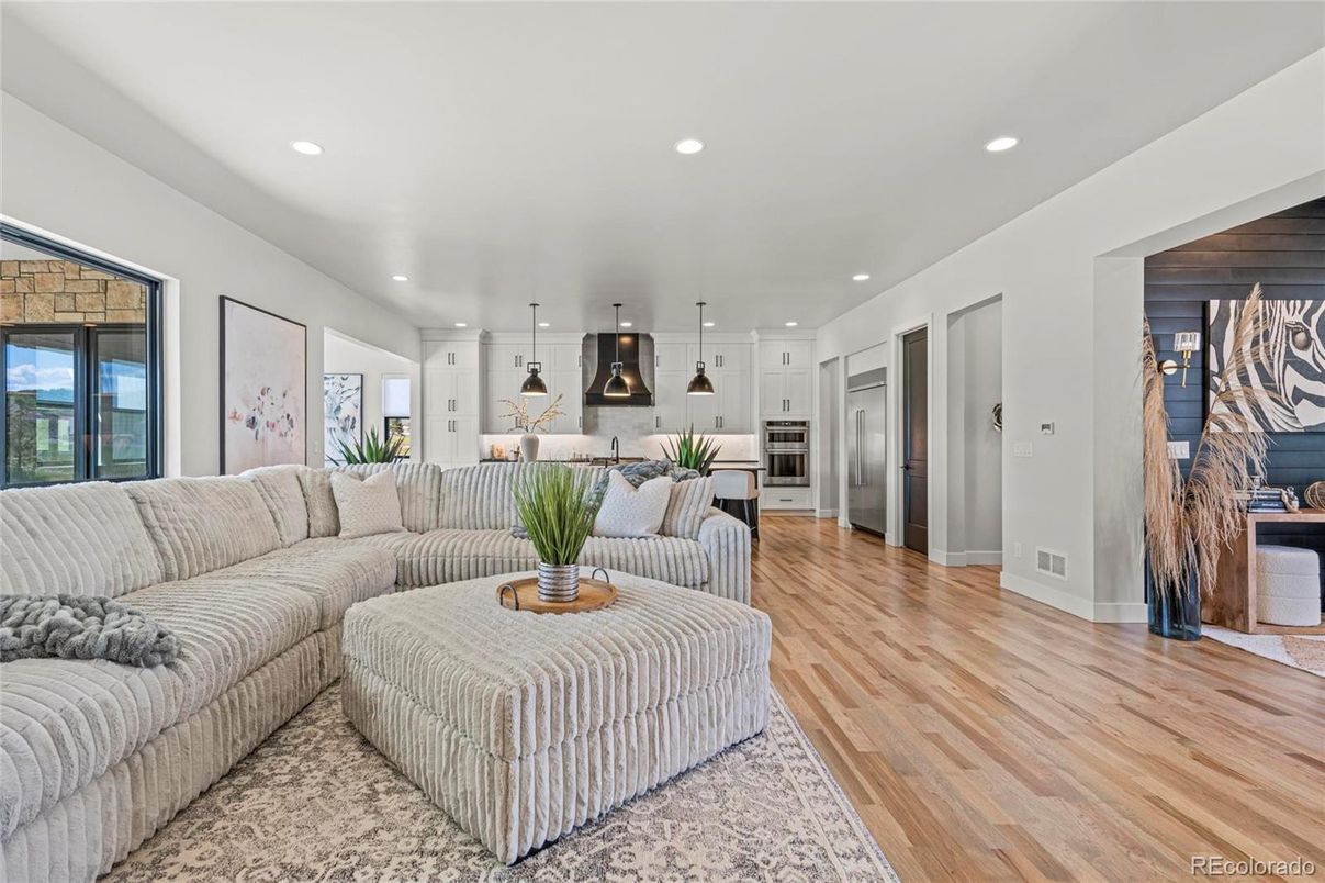 Interior, Kitchen, Living room, Pendant Lights, Recessed Lighting, Stainless Steel Appliances, Wood Texture Flooring