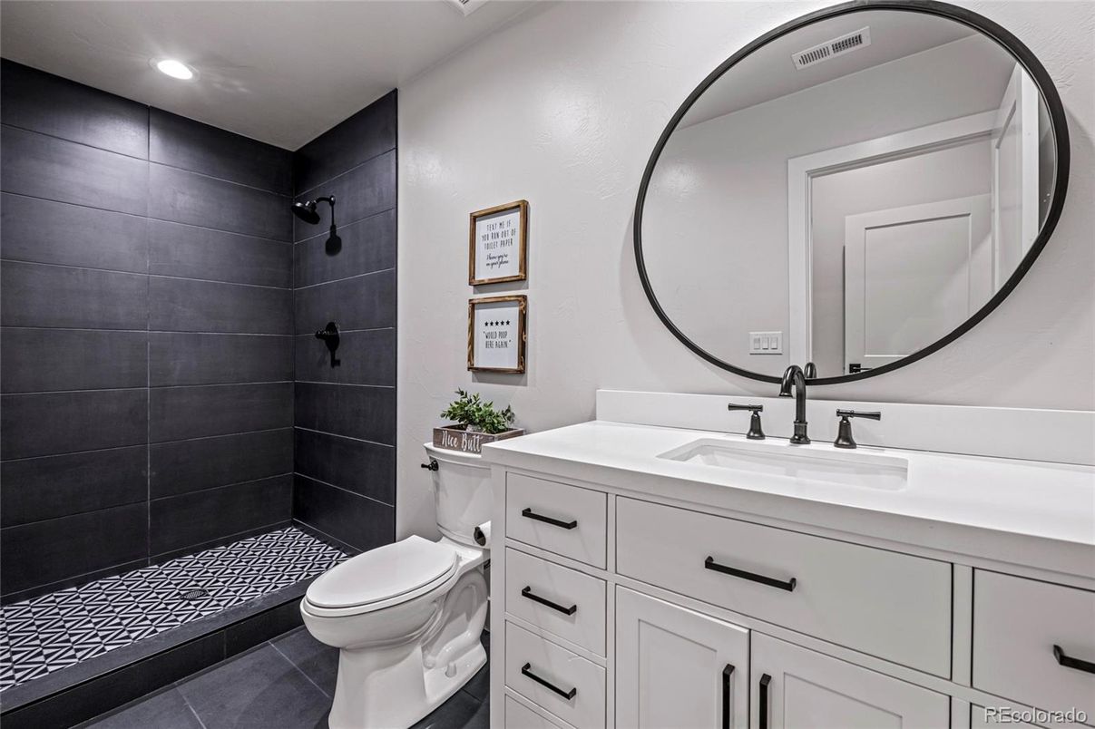 Bathroom, Interior, Recessed Lighting