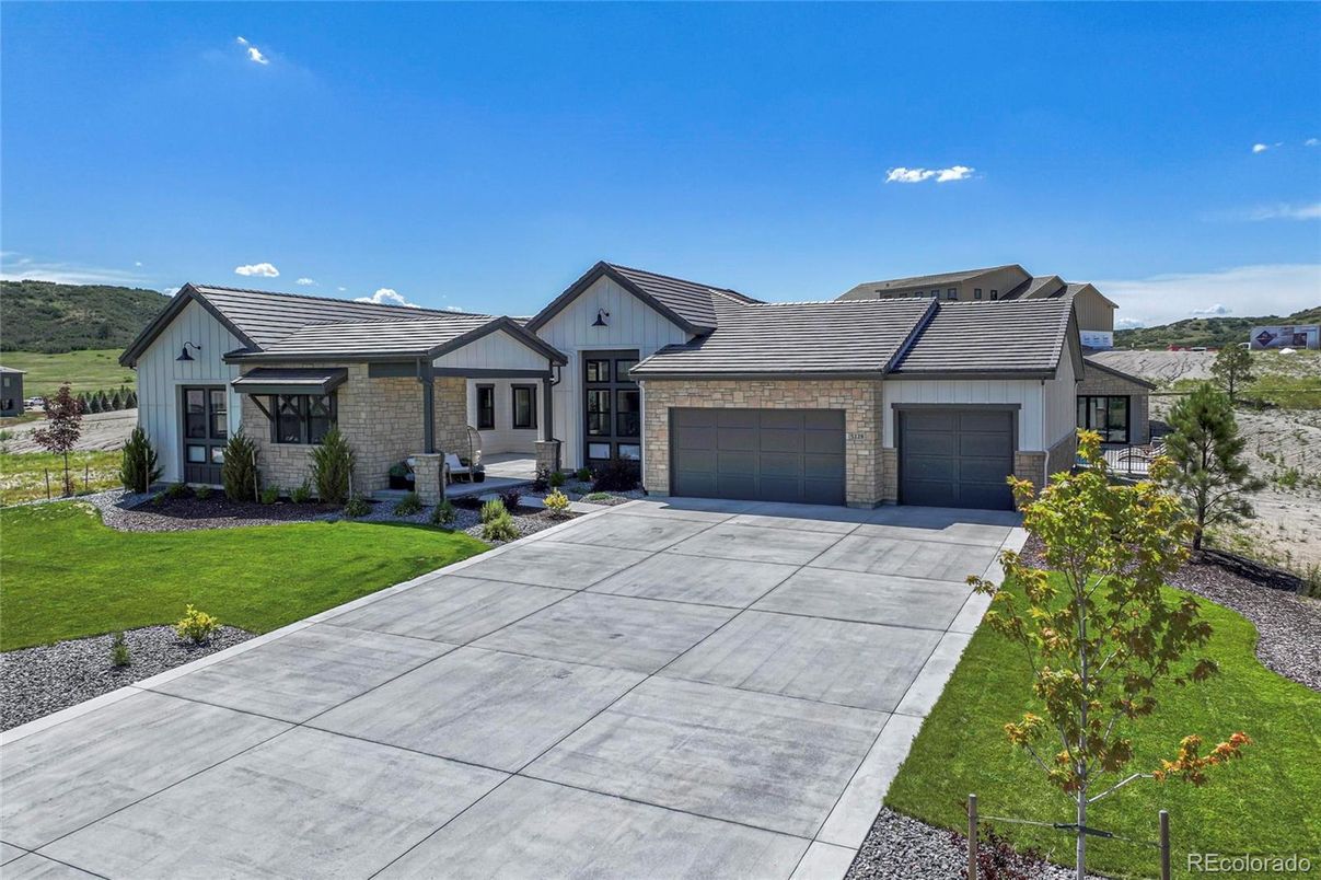 Attached, Exterior, Facade, Brick Facade, Farmhouse