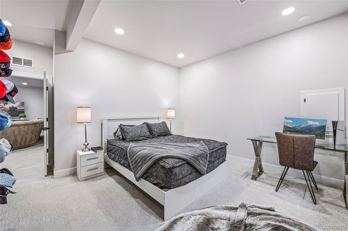 Bedroom, Home Office, Interior, Recessed Lighting
