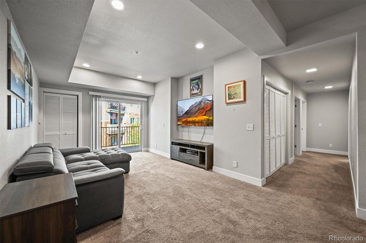 Interior, Living room, Recessed Lighting