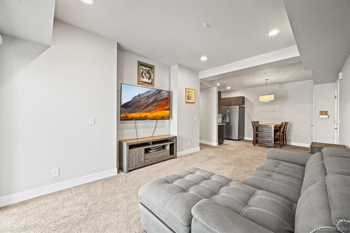 Interior, Kitchen, Living room, Pendant Lights, Recessed Lighting