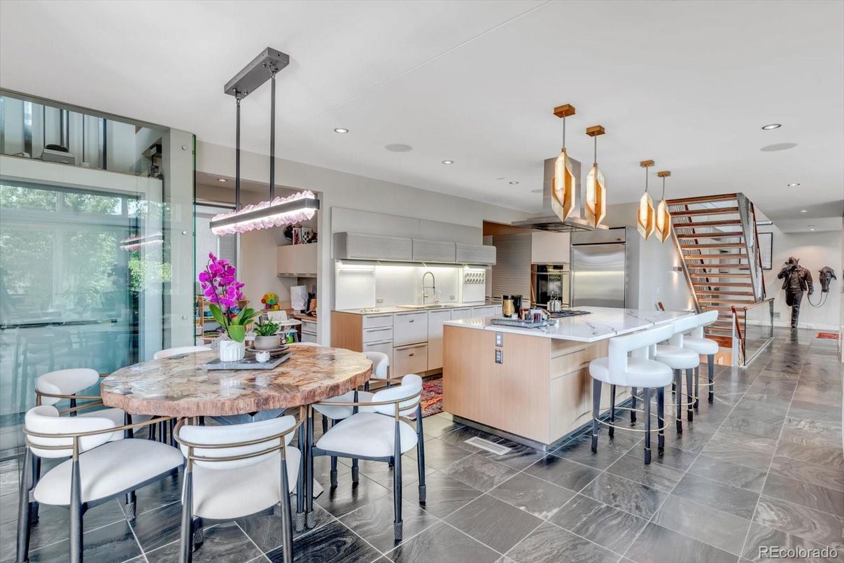 Dining room, Interior, Kitchen, Pendant Lights, Recessed Lighting, Stainless Steel Appliances