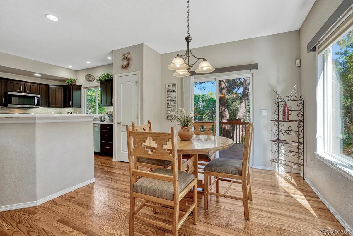 Dining room, Interior, Kitchen, Pendant Lights, Recessed Lighting, Wood Texture Flooring